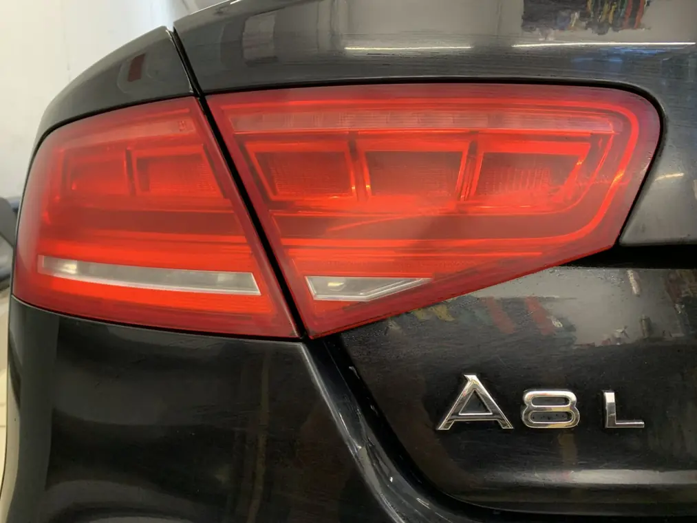 Audi A8 — до